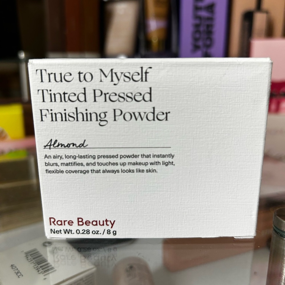Rare Beauty True to Myself Tinted Pressed Finishing Powder - Almond